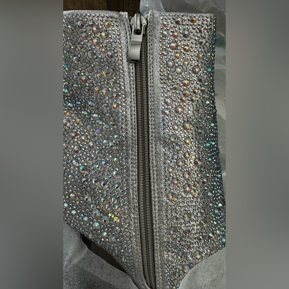 Silver Rhinestone Pointed Toe Ankle Boots Size 7 NIB | Lauren Lorraine - Picture 8 of 11
